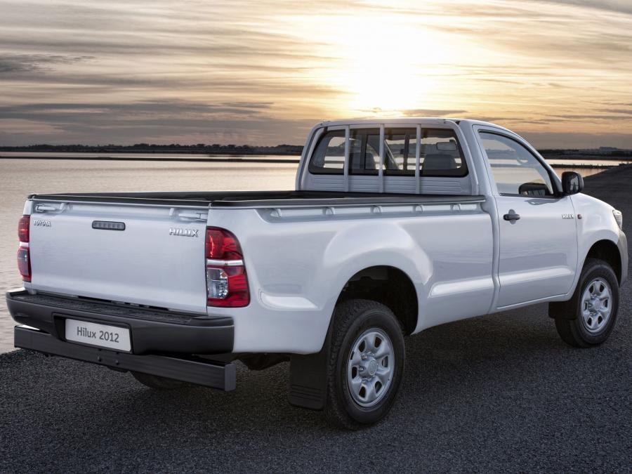  Toyota Hilux Regular Cab 2011 года  (фото 4 из 14)
